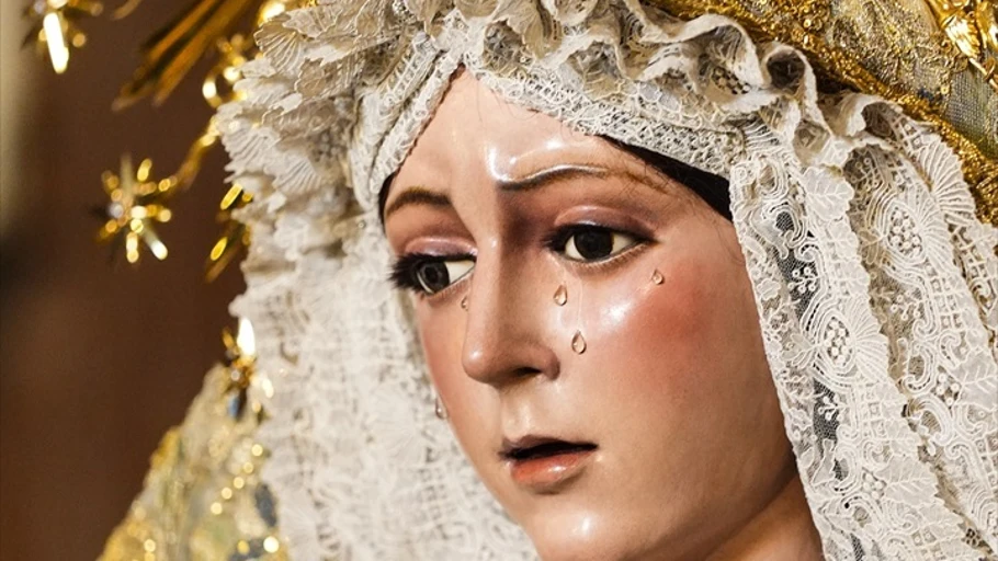 Imágenes de Santa Maria de la Esperanza Macarena tras la restauración en la Basílica de la Esperanza Macarena