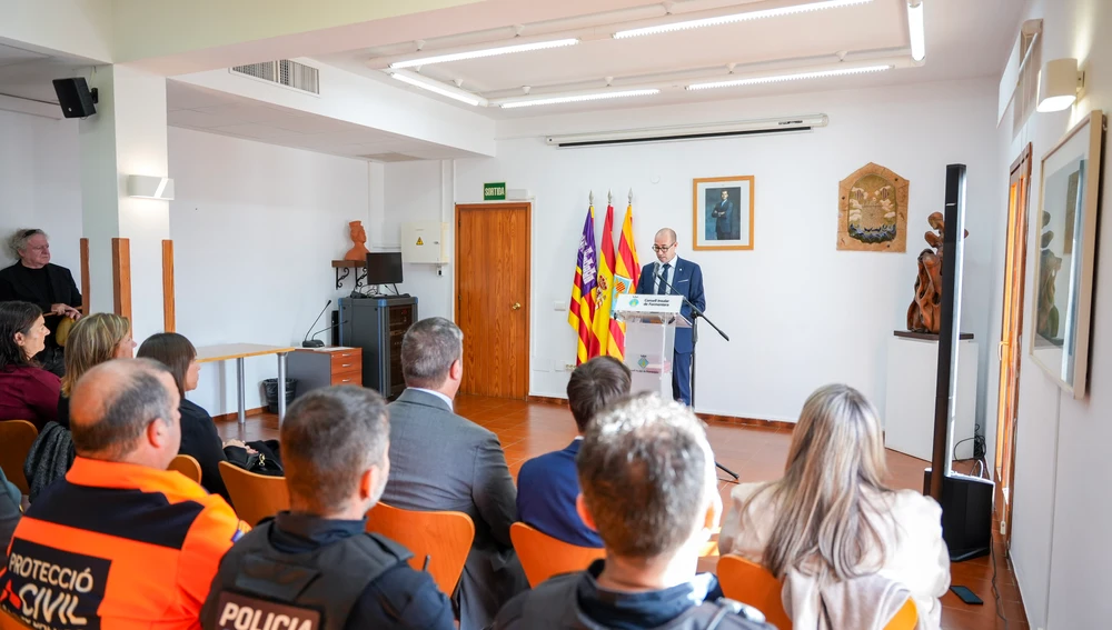 El acto del Día de la Constitución se ha celebrado en el Consell insular El acto del Día de la Constitución se ha celebrado en el Consell insular