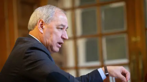 Quién es José Tomé, el líder del PSOE al que seis mujeres han denunciado por acoso sexual Quién es José Tomé, el líder del PSOE al que seis mujeres han denunciado por acoso sexual