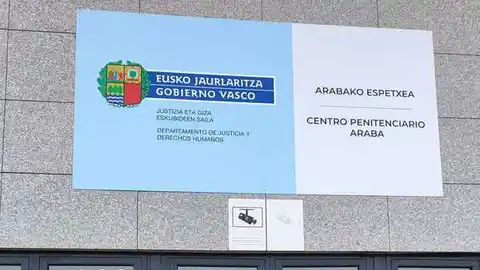 Centro Penitenciario Álava Centro Penitenciario Álava