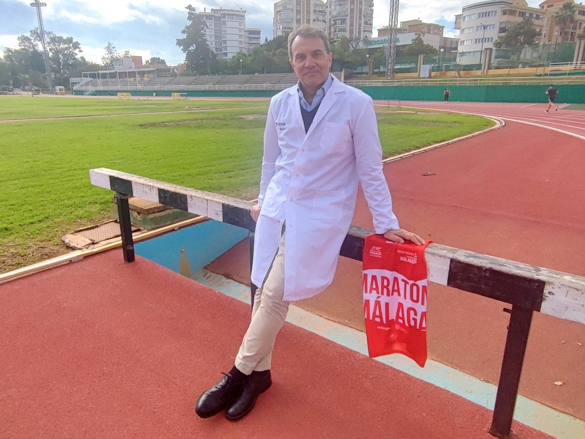 Doctor Mera, de Vithas Málaga, sobre Maratón de Málaga Doctor Mera, de Vithas Málaga, sobre Maratón de Málaga
