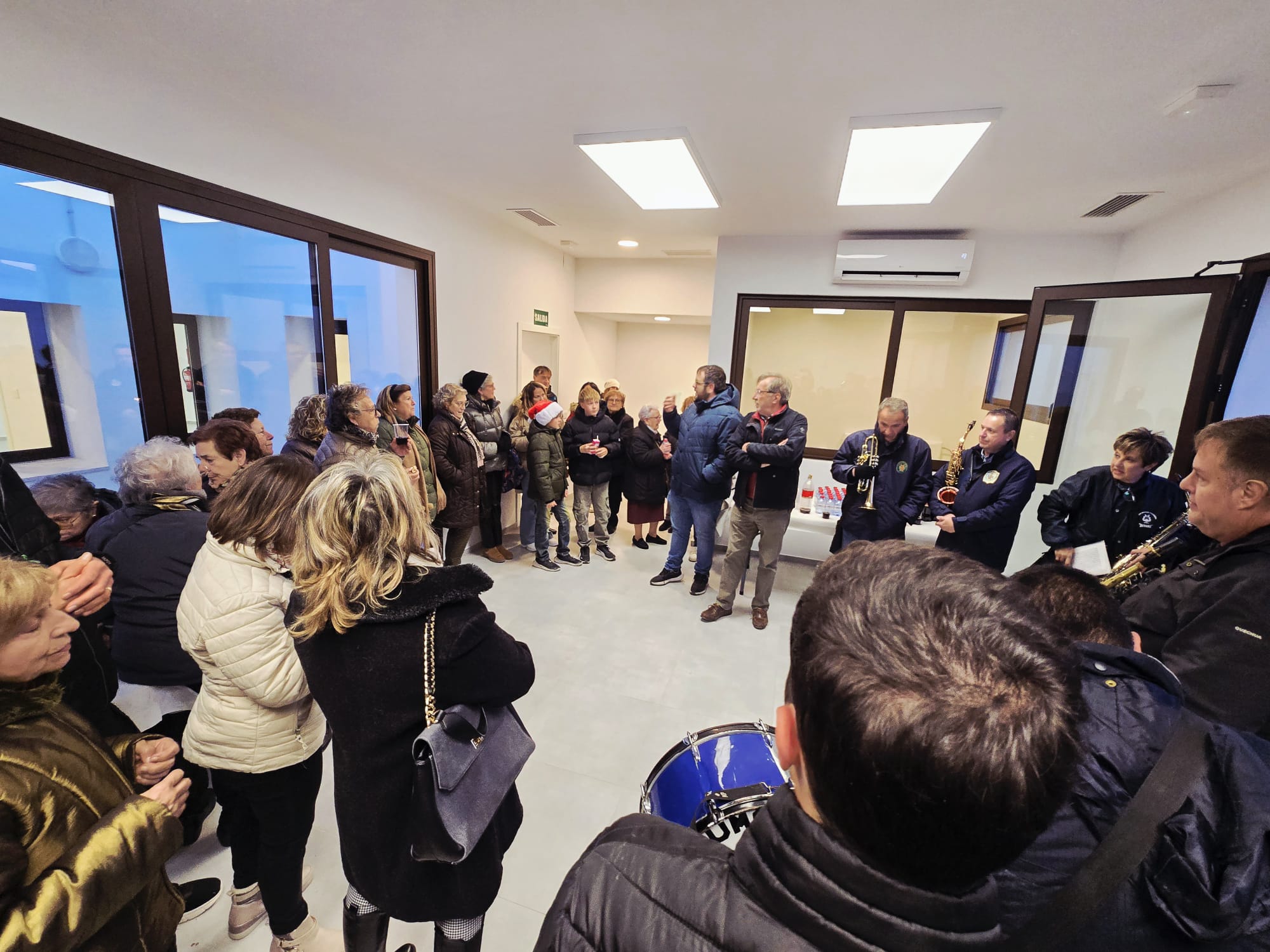 Confrides inaugura las nuevas dependencias del colegio en un acto multitudinario Confrides inaugura las nuevas dependencias del colegio en un acto multitudinario