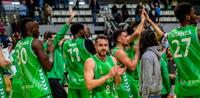 Amics afronta un durísimo sprint final para luchar por el liderato Amics afronta un durísimo sprint final para luchar por el liderato