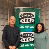 Julio Megía y Matilde Cedenilla, profesores del IES Sefarad que cumple 40 años. Julio Megía y Matilde Cedenilla, profesores del IES Sefarad que cumple 40 años.