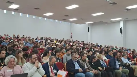 El Claustro debatirá hasta este viernes los nuevos Estatutos de la Universidad de Extremadura El Claustro debatirá hasta este viernes los nuevos Estatutos de la Universidad de Extremadura