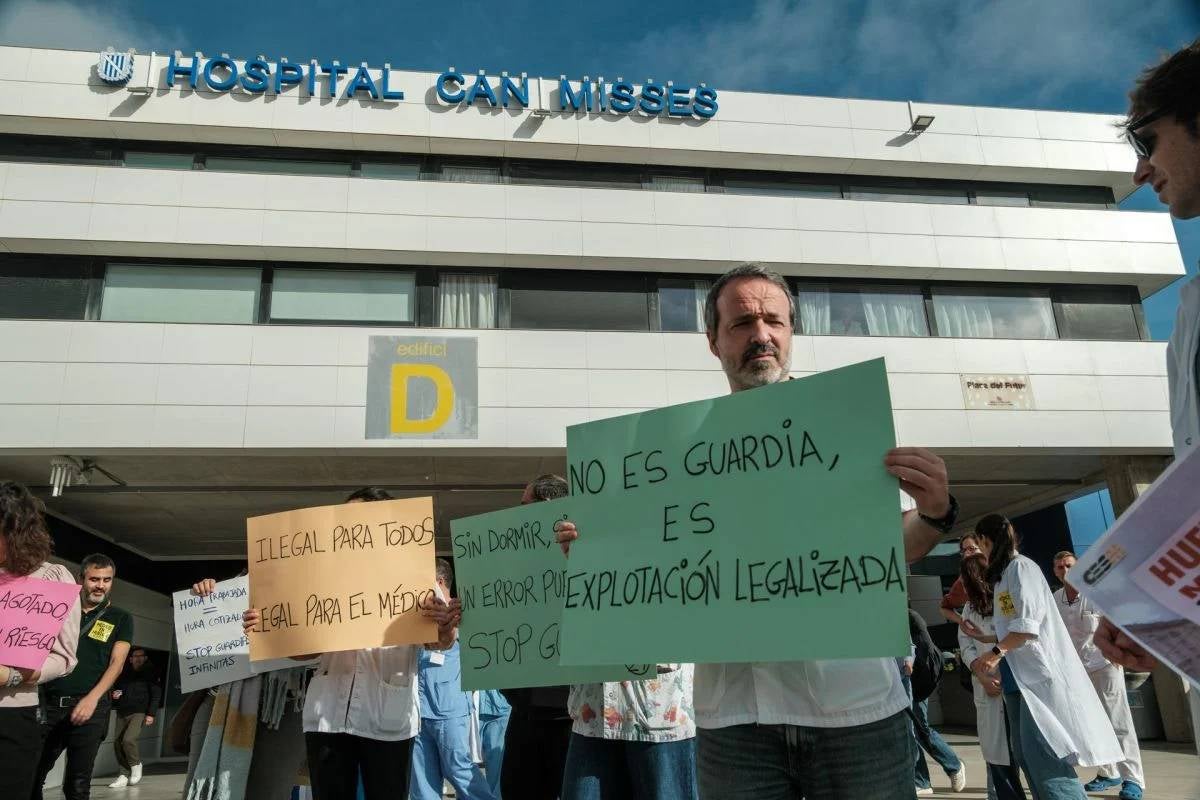 Carlos Rodríguez: "Hay que cuidar al cuidador para que la sanidad funcione" Carlos Rodríguez: "Hay que cuidar al cuidador para que la sanidad funcione"