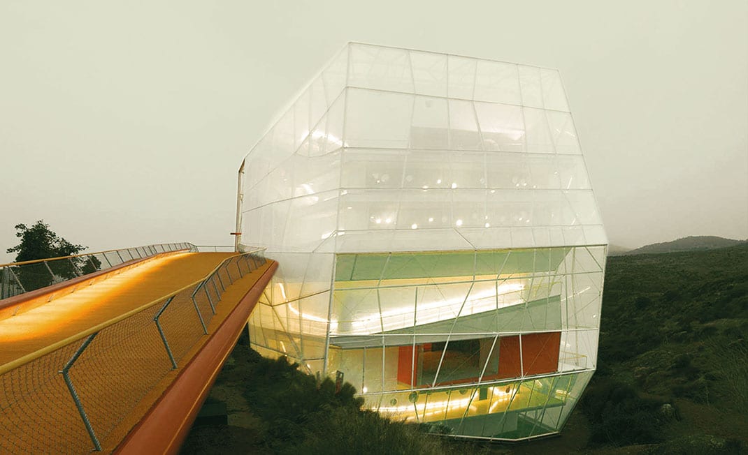 El Palacio de Congresos de Plasencia llevará el nombre de Roberto Iniesta El Palacio de Congresos de Plasencia llevará el nombre de Roberto Iniesta