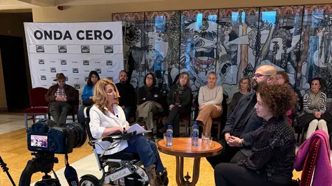 Grabación del podcast "Aria Reservada" Grabación del podcast "Aria Reservada"