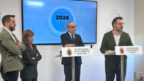 Rueda de prensa de presentaci&oacute;n del presupuesto municipal de 2026 del Ayuntamiento de Elche. 