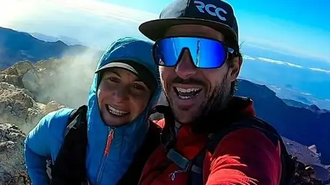 Acusado de homicidio imprudente un alpinista por rechazar un helicóptero de rescate: su novia murió por congelación Acusado de homicidio imprudente un alpinista por rechazar un helicóptero de rescate: su novia murió por congelación