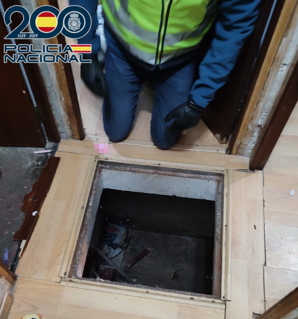 Cuatro arrestados en Torrelavega por detención ilegal y extorsión, uno de ellos también por sustracción de menores Cuatro arrestados en Torrelavega por detención ilegal y extorsión, uno de ellos también por sustracción de menores