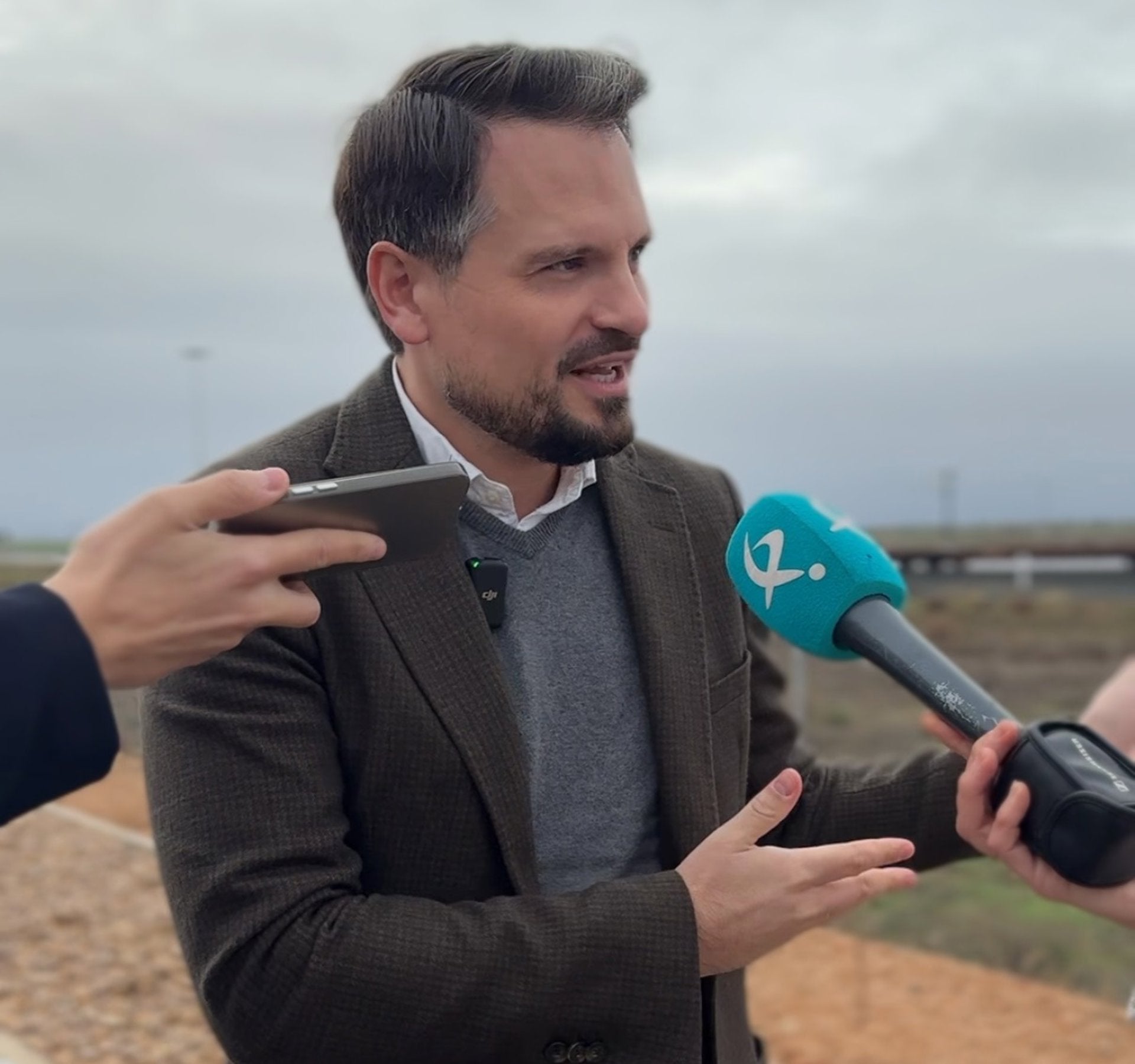 Bautista defiende el "proyecto de gobierno" que tiene el PP frente al "proyecto de protesta" que tienen "otros" Bautista defiende el "proyecto de gobierno" que tiene el PP frente al "proyecto de protesta" que tienen "otros"