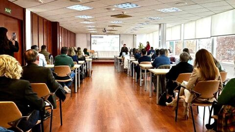 Momento de la presentaci&oacute;n del estudio sobre las 'kellys' del Bioib. - FEHM