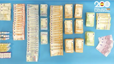 Detenidos tres jóvenes por una oleada de robos en tiendas de bicicletas en Mallorca Detenidos tres jóvenes por una oleada de robos en tiendas de bicicletas en Mallorca