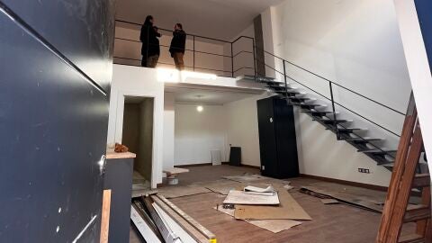 Local comercial en Petrer en obras para su transformaci&oacute;n en una vivienda. P