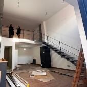 Local comercial en Petrer en obras para su transformación en una vivienda. P