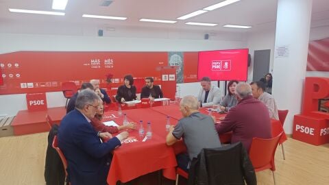 Reuni&oacute;n de Diana Morant en la sede del PSOE de Elche.