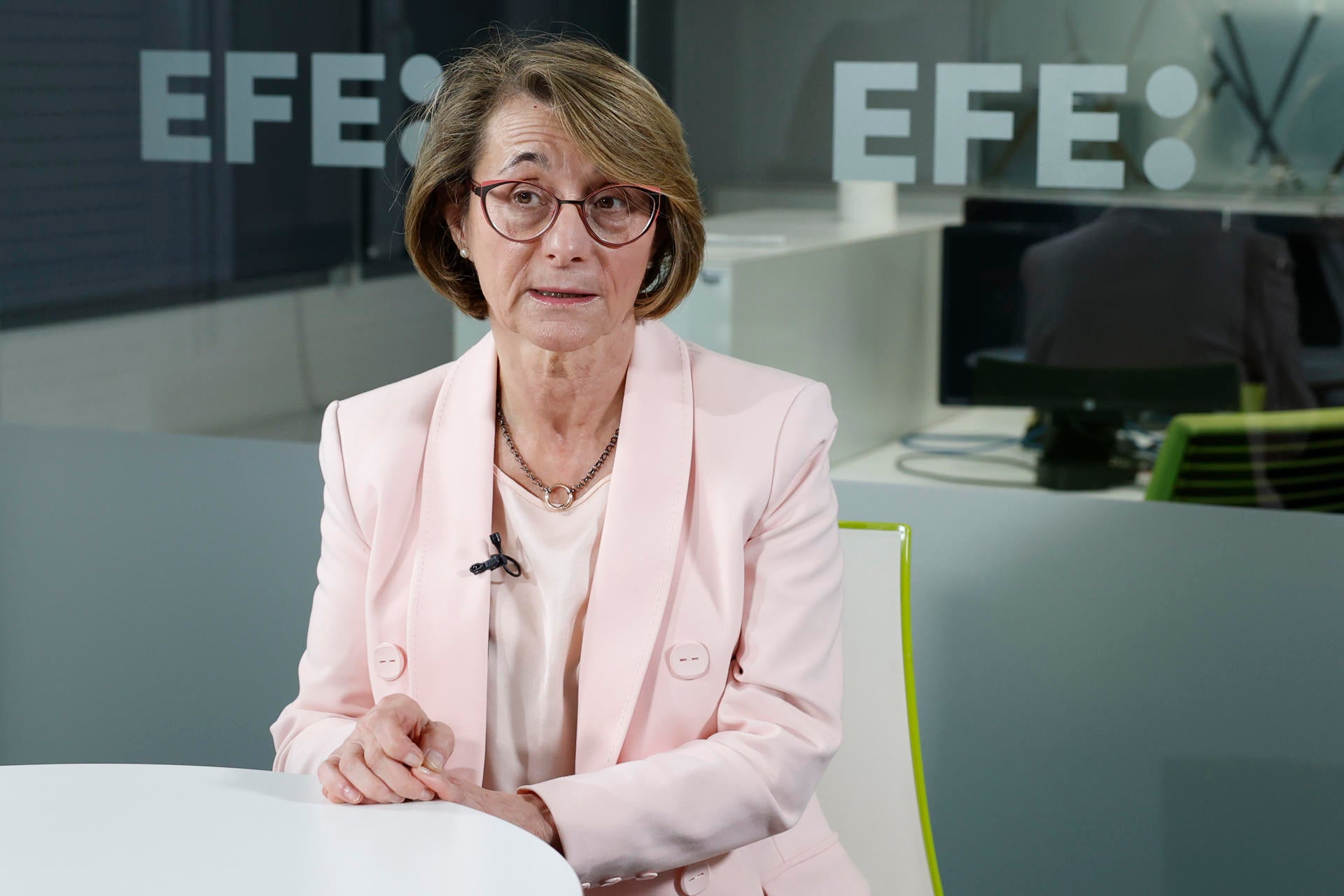 La presidenta de la Conferencia de Rectores y Rectoras de las Universidades Españolas (CRUE), Eva Alcón, rectora de la UJI (Castellón) durante una entrevista con EFE en Madrid. La presidenta de la Conferencia de Rectores y Rectoras de las Universidades Españolas (CRUE), Eva Alcón, rectora de la UJI (Castellón) durante una entrevista con EFE en Madrid.