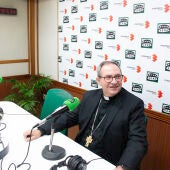 Abilio Martínez en los estudios de Onda Cero Ciudad Real