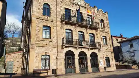 El PP pide que dimita el alcalde de Barruelo por la mala gestión relativa al hotel “El Valle .