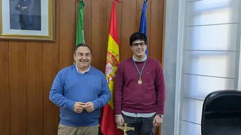 Dimite la primera teniente de alcalde de Cogollos de Guadix, Jessica Hidalgo, por “motivos personales” Dimite la primera teniente de alcalde de Cogollos de Guadix, Jessica Hidalgo, por “motivos personales”