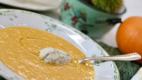 Sopa (o crema) de calabaza y castañas Sopa (o crema) de calabaza y castañas