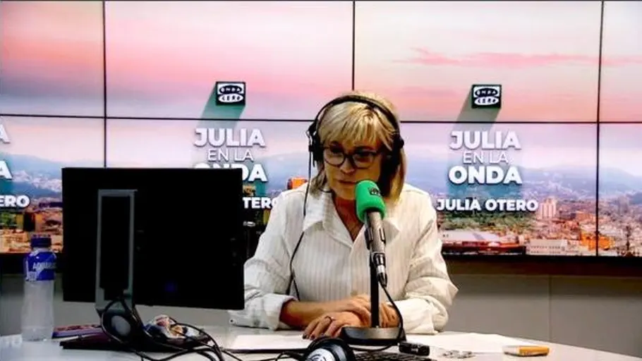 Julia Otero durante su columna en 'Julia Otero'