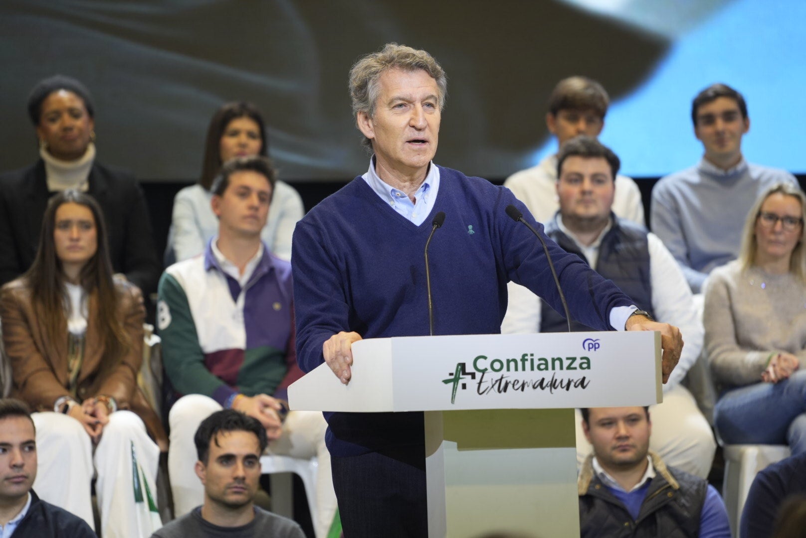 El presidente del PP, Alberto Núñez Feijóo, en un acto en Navalmoral de la Mata (Cáceres) El presidente del PP, Alberto Núñez Feijóo, en un acto en Navalmoral de la Mata (Cáceres)
