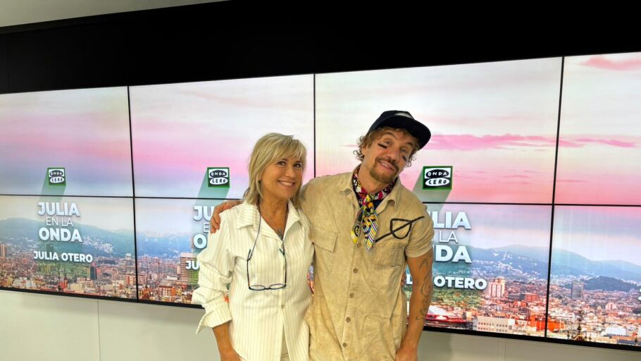 Julia Otero y Macaco