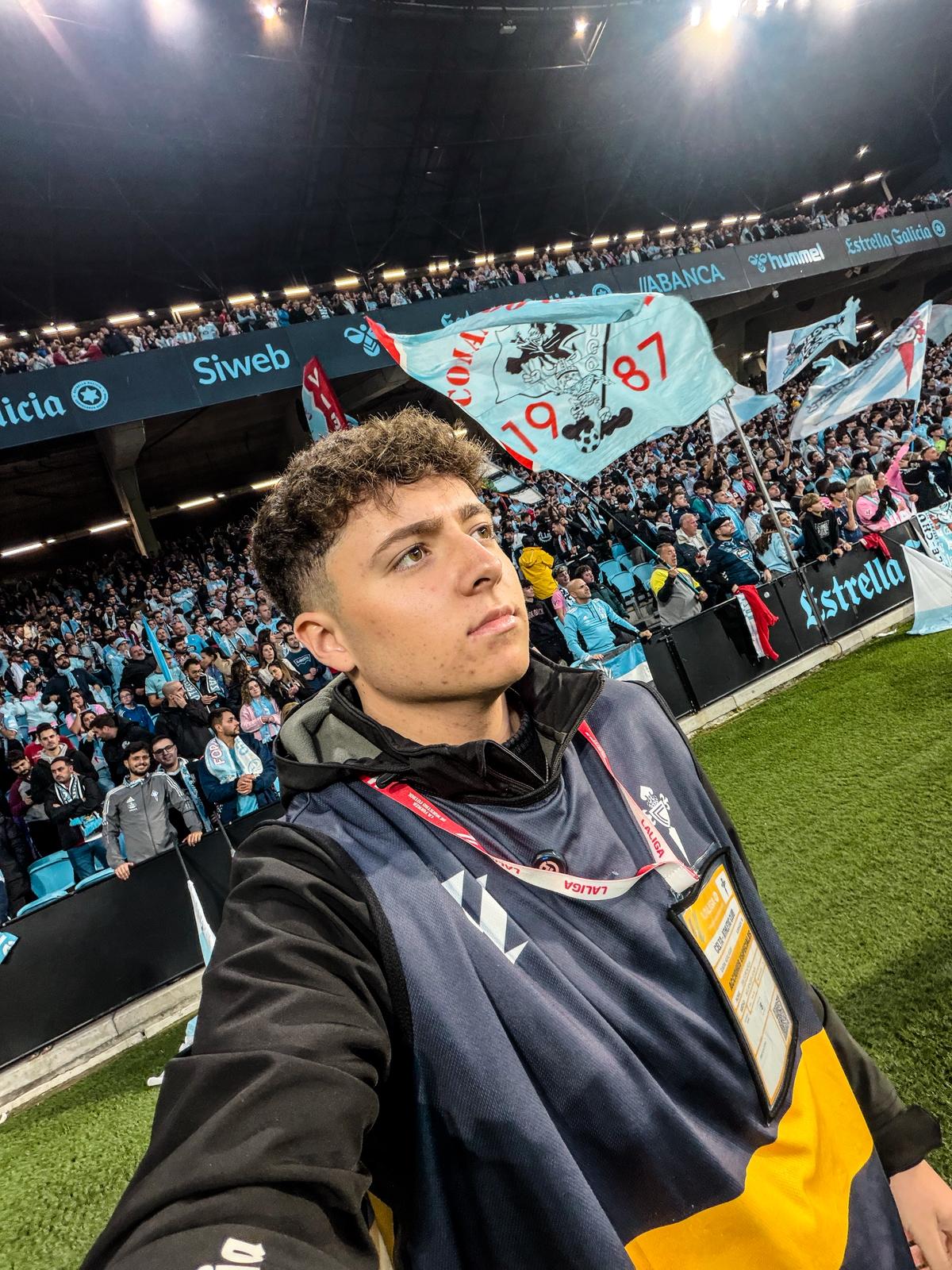 Jan Horcajada de @trebolesfc: " El himno del Centenario del Celta es de los mejores del fútbol moderno". Jan Horcajada de @trebolesfc: " El himno del Centenario del Celta es de los mejores del fútbol moderno".