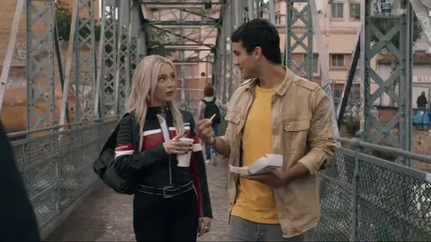 Ana Mena y Óscar Casas en el trailer de 'Ídolos' Ana Mena y Óscar Casas en el trailer de 'Ídolos'