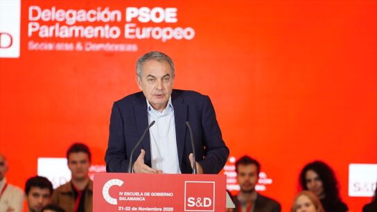 Zapatero en una foto de archivo