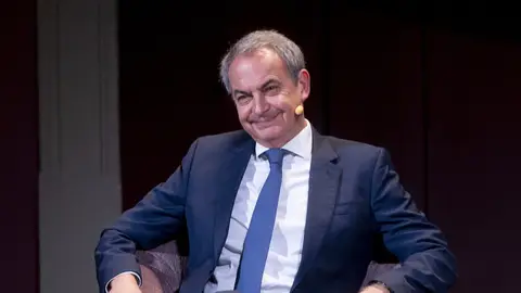 Los vínculos de Zapatero con Venezuela: su conexión con Maduro y su papel como observador y mediador Los vínculos de Zapatero con Venezuela: su conexión con Maduro y su papel como observador y mediador