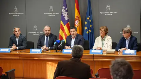 Un hotel de lujo de Calvià usará aguas regeneradas para regar sus jardines. Un hotel de lujo de Calvià usará aguas regeneradas para regar sus jardines.