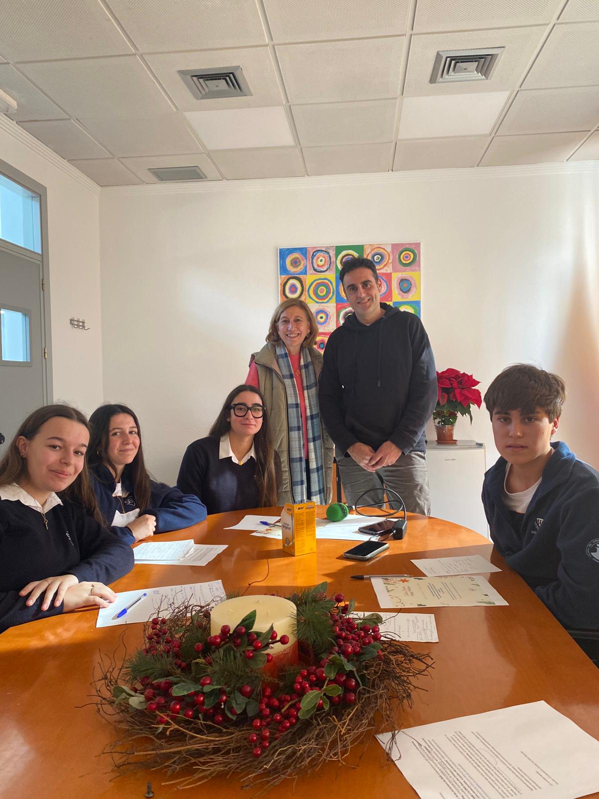 El colegio SEK Alborán de Almerimar despliega acciones solidarias en la previa de la Navidad El colegio SEK Alborán de Almerimar despliega acciones solidarias en la previa de la Navidad