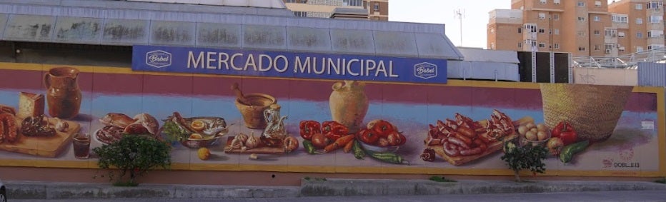 El Mercado de Babel estrena mural en su fachada en homenaje al producto de proximidad El Mercado de Babel estrena mural en su fachada en homenaje al producto de proximidad