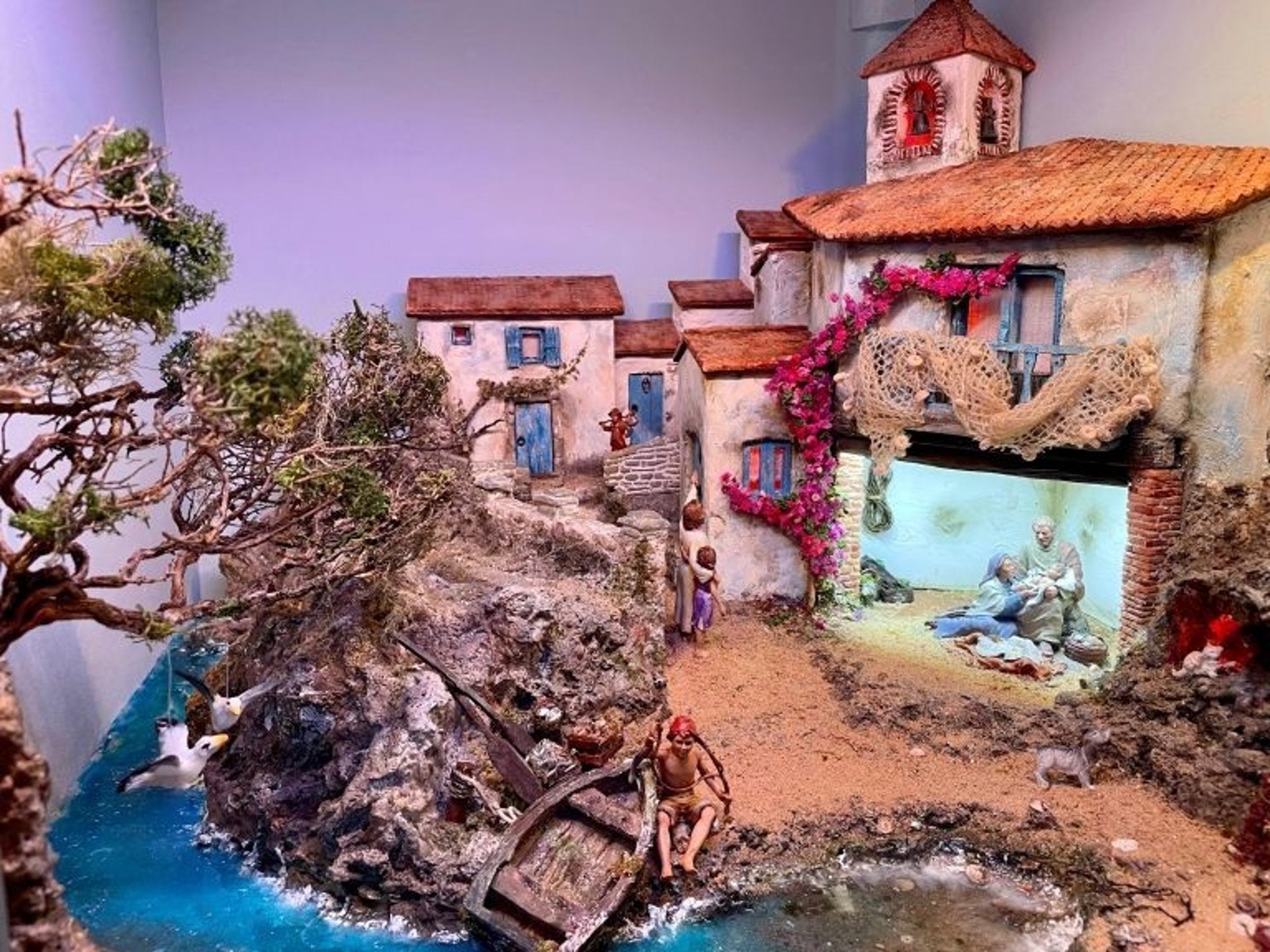 Más de 80 nacimientos de los cinco continentes, en la exposición de belenes de El Carmen, en Vitoria Más de 80 nacimientos de los cinco continentes, en la exposición de belenes de El Carmen, en Vitoria