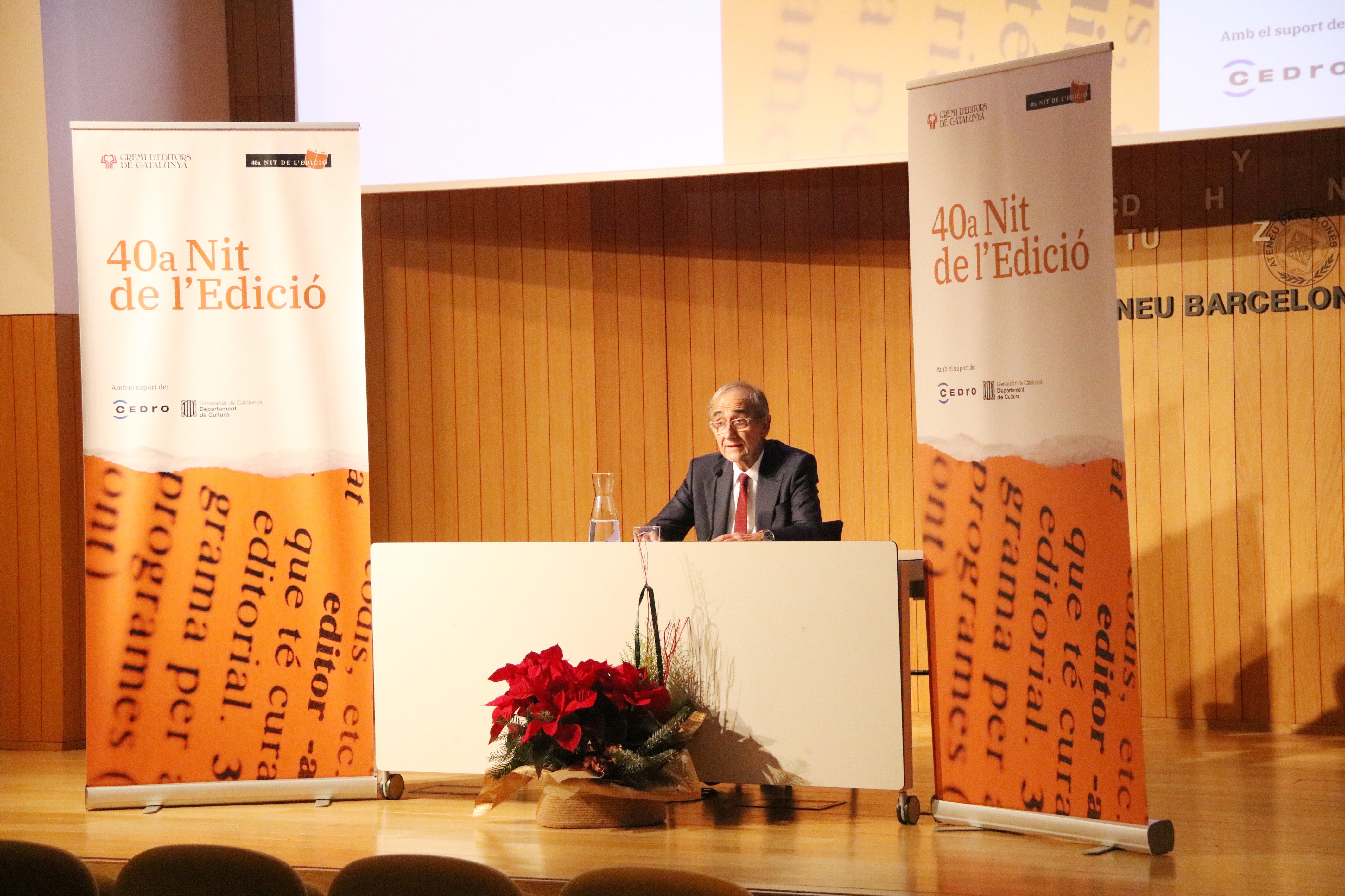 El sector del llibre preveu tancar l'any amb un nou rècord: 1.500 milions de facturació a l'Estat El sector del llibre preveu tancar l'any amb un nou rècord: 1.500 milions de facturació a l'Estat