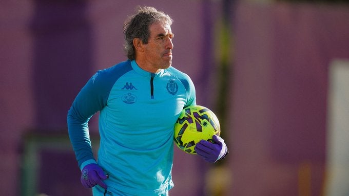 Un nuevo sainete en el banquillo con Almada bien posicionado Un nuevo sainete en el banquillo con Almada bien posicionado