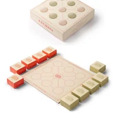 Dermo-Suavina convierte el clásico tres en raya en un juego con sus tradicionales bálsamos Dermo-Suavina convierte el clásico tres en raya en un juego con sus tradicionales bálsamos