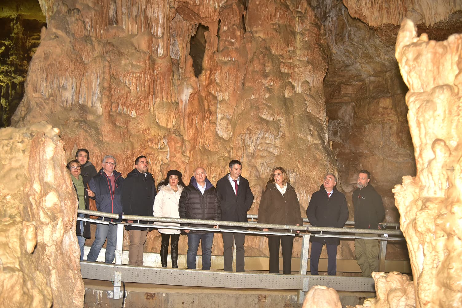La Cueva de los Franceses renueva su iluminación y sistemas ambientales en un proyecto pionero de turismo sostenible La Cueva de los Franceses renueva su iluminación y sistemas ambientales en un proyecto pionero de turismo sostenible