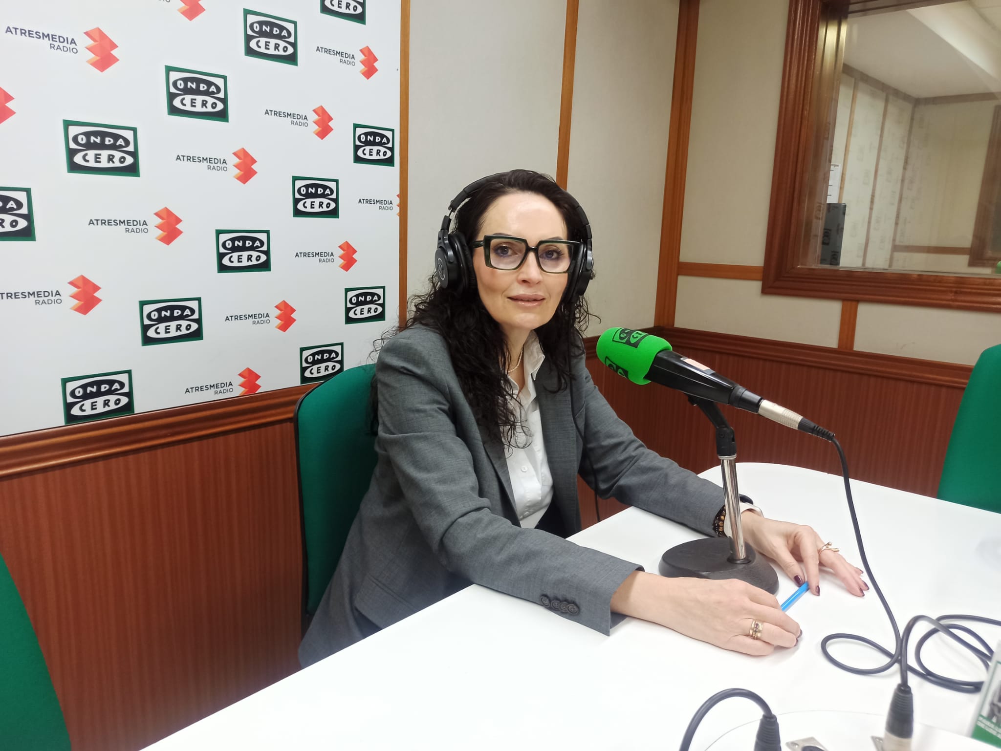 Entrevista a Almudena Fernández, empresaria independiente de Mary Kay que más ha facturado en toda España Entrevista a Almudena Fernández, empresaria independiente de Mary Kay que más ha facturado en toda España