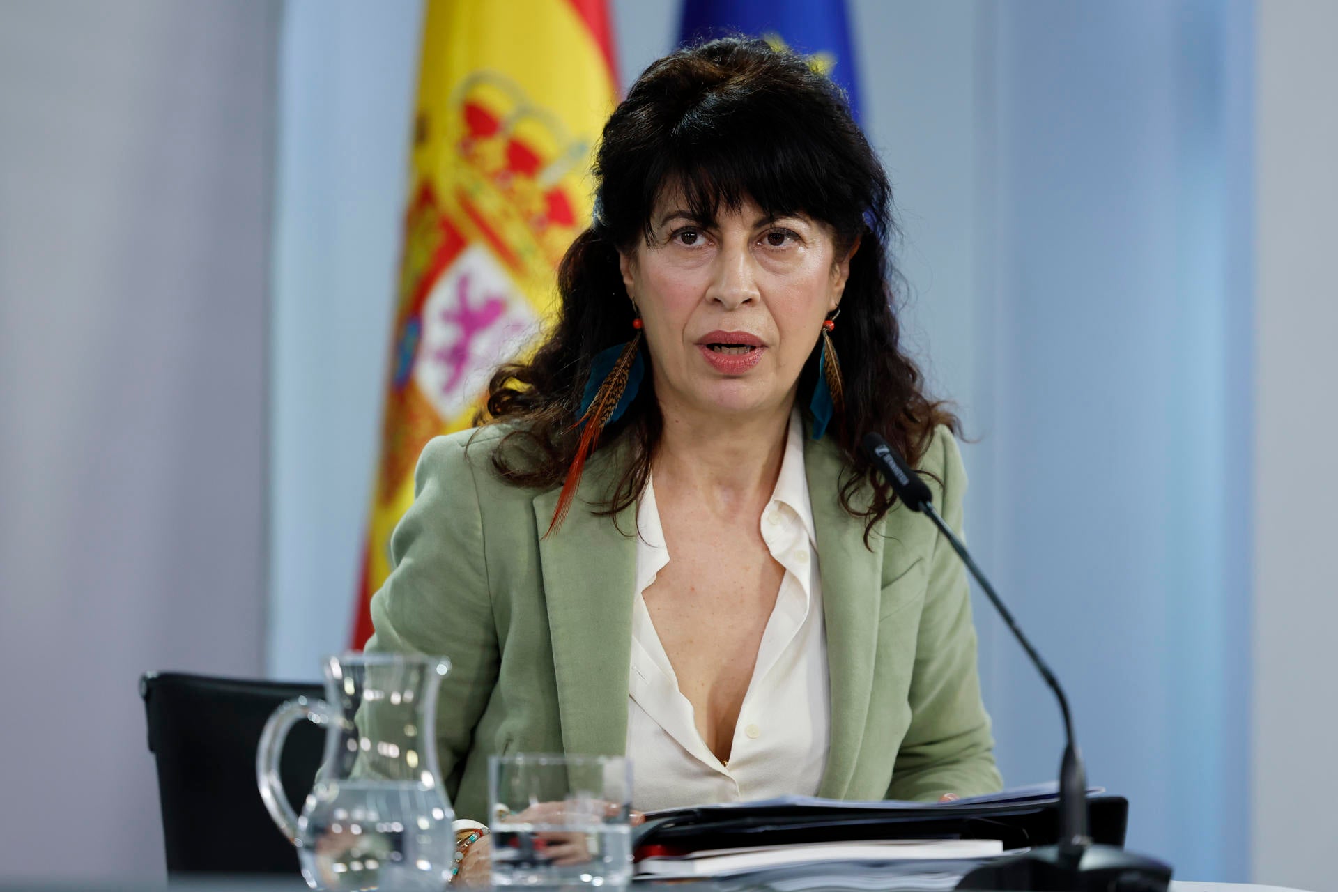 La ministra de Igualdad, Ana Redondo, durante la rueda de prensa posterior al Consejo de Gobierno La ministra de Igualdad, Ana Redondo, durante la rueda de prensa posterior al Consejo de Gobierno