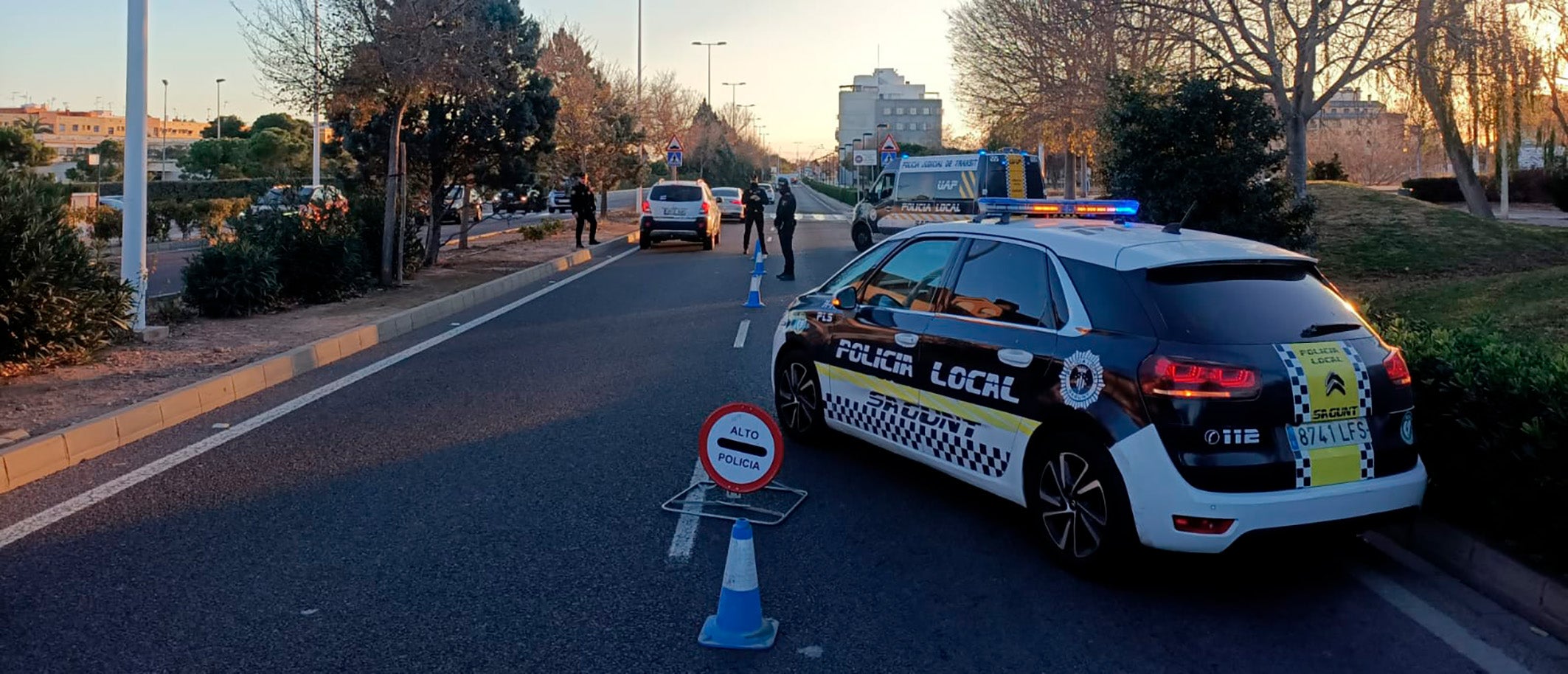 La Policía Local de Sagunto pone en marcha una campaña de control de alcohol y drogas en la conducción La Policía Local de Sagunto pone en marcha una campaña de control de alcohol y drogas en la conducción