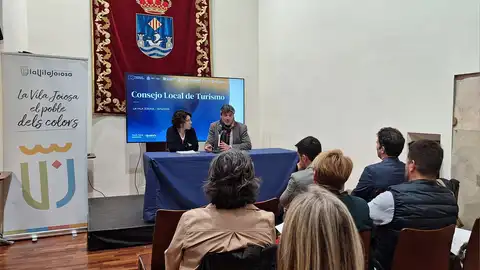 El Consejo Municipal de Turismo de Villajoyosa celebra su segunda reunión El Consejo Municipal de Turismo de Villajoyosa celebra su segunda reunión