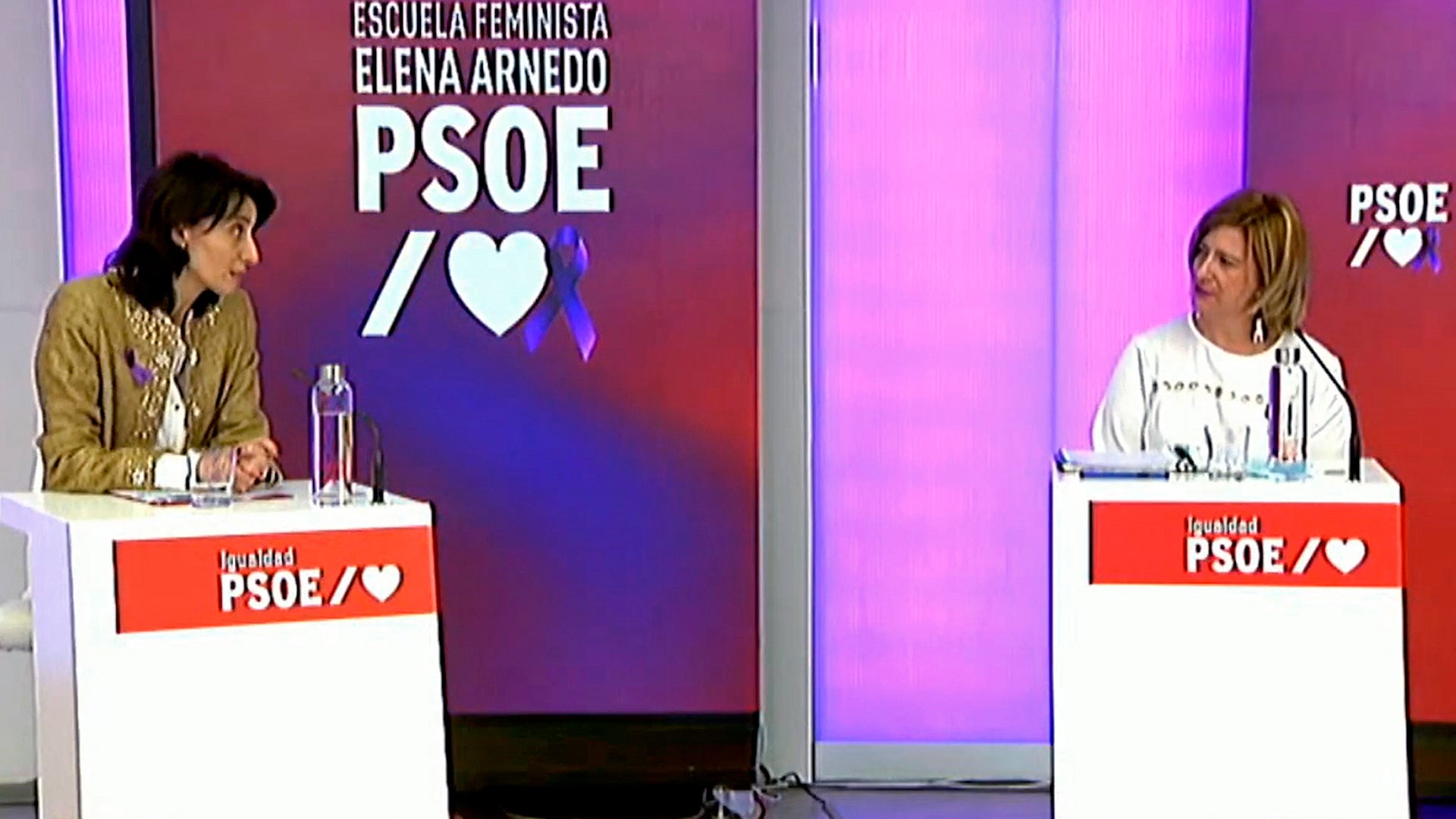 Leire Díez, la militante que apenas conocía a nadie en el PSOE, moderaba mesas redondas sobre feminismo en 2020 Leire Díez, la militante que apenas conocía a nadie en el PSOE, moderaba mesas redondas sobre feminismo en 2020