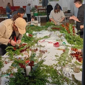 Un taller de decoraciones en Husillos Un taller de decoraciones en Husillos