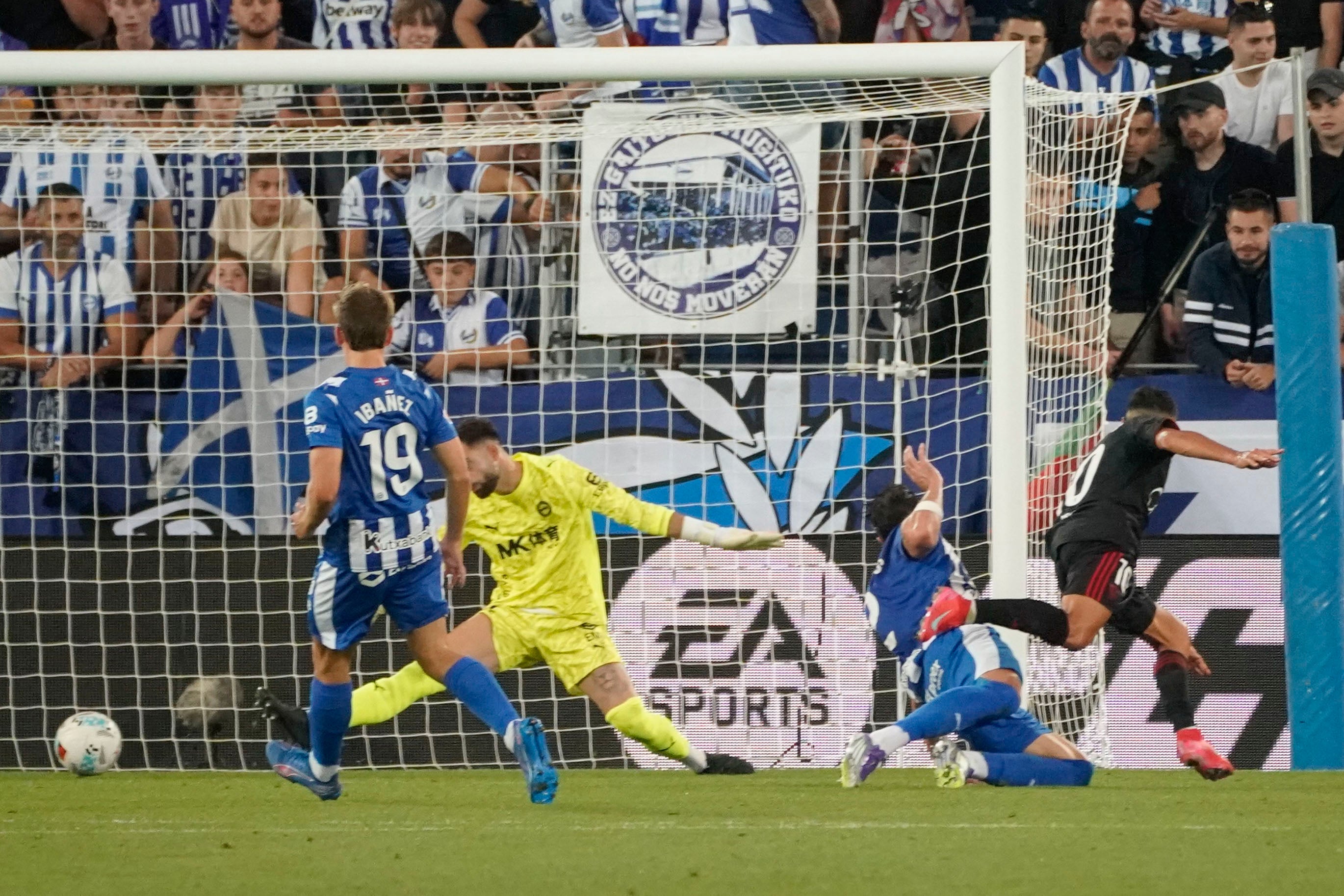 Alavés y Sevilla se miden en el único duelo copero entre 'Primeras' Alavés y Sevilla se miden en el único duelo copero entre 'Primeras'