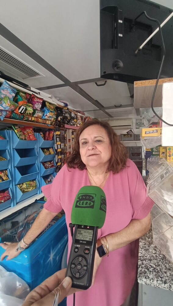 Vecinos y comerciantes participan en el programa especial desde La Palma del Condado.