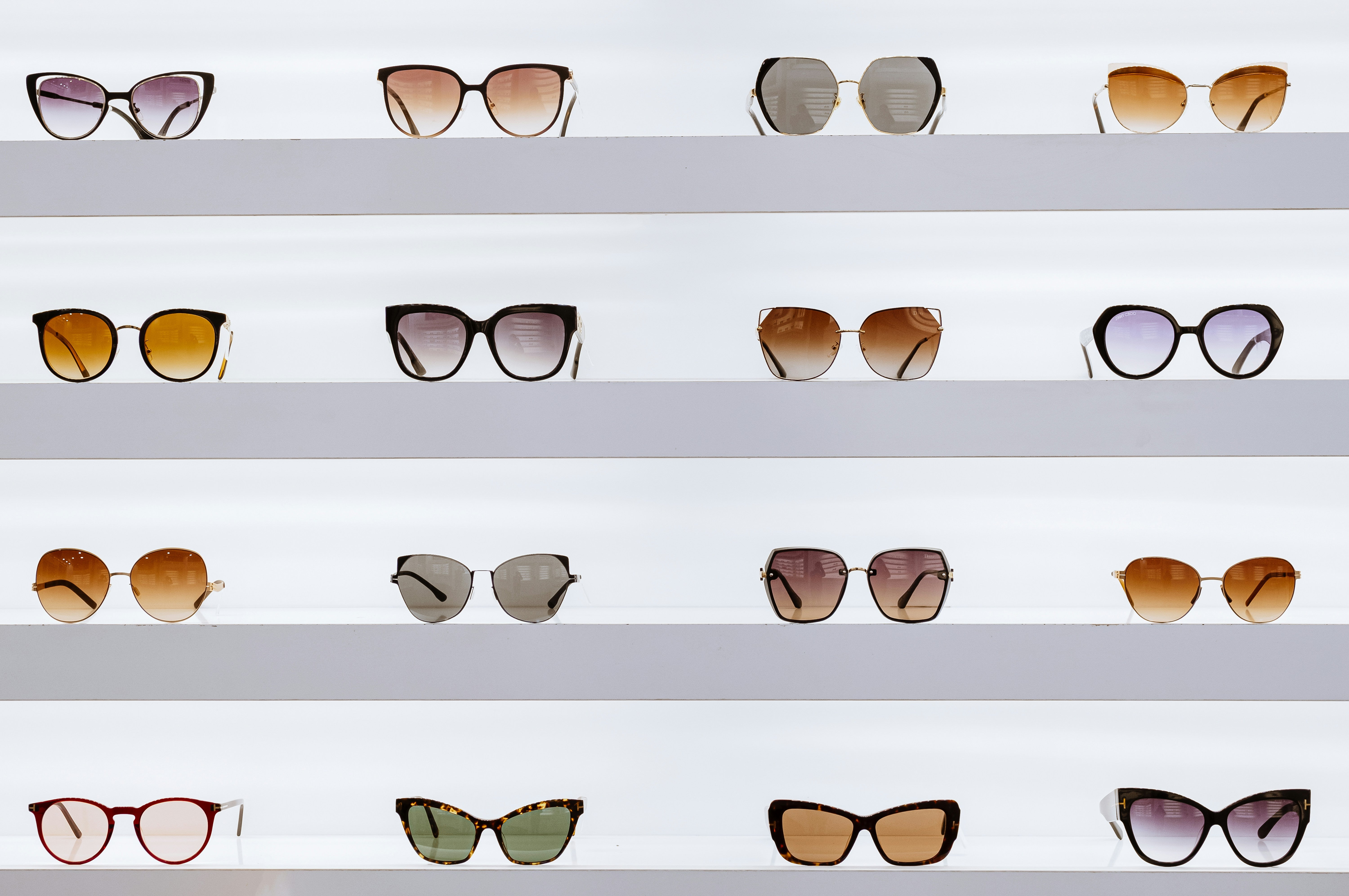 Requisitos y cómo solicitar la ayuda de 100 euros para gafas y lentillas del Plan Veo Requisitos y cómo solicitar la ayuda de 100 euros para gafas y lentillas del Plan Veo